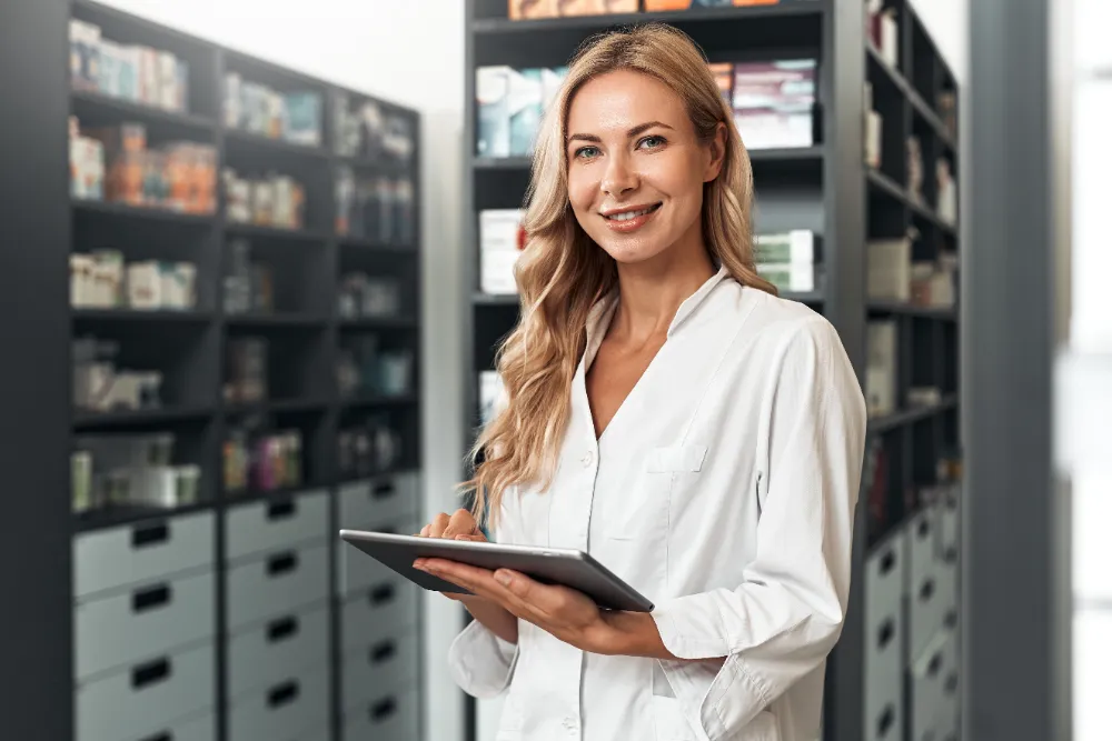 pharmacist digital tablet manage inventor